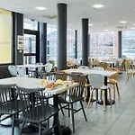 Paris Est Universite Ξενοδοχείο 3*