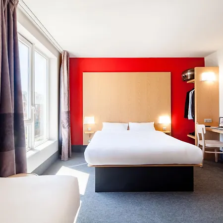 Paris Est Hotel 2*