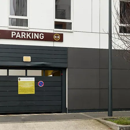 Paris Est Universite 3*