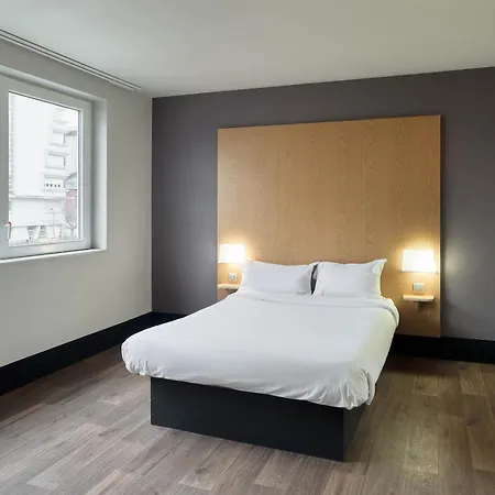 Paris Est Hotel 2*