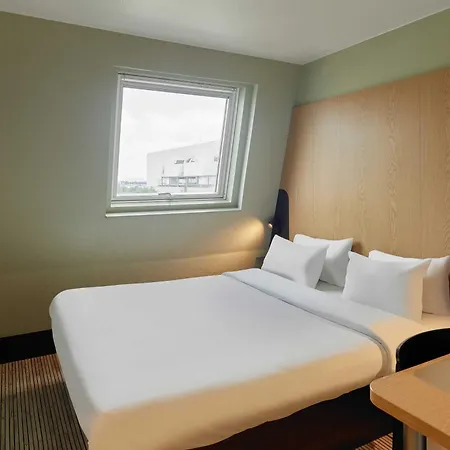 Paris Est Hotel Bobigny