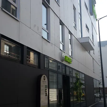 Paris Est Universite ホテル 3*