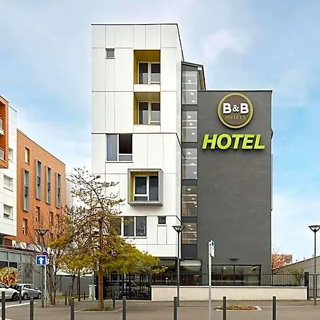 Paris Est Universite Hotel