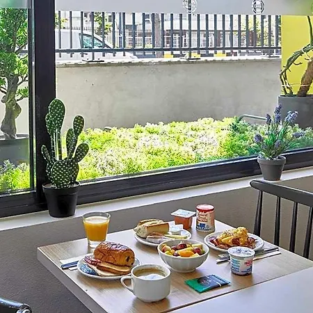 Hotel Paris Est Universite 3*