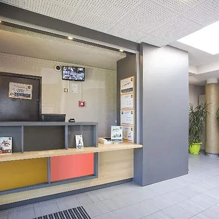 Otel Paris Est Universite Bobigny